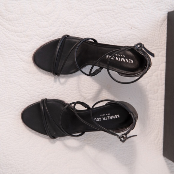 SOLD Kenneth Cole BRETT Black Strappy Heels - Picture 5 of 7